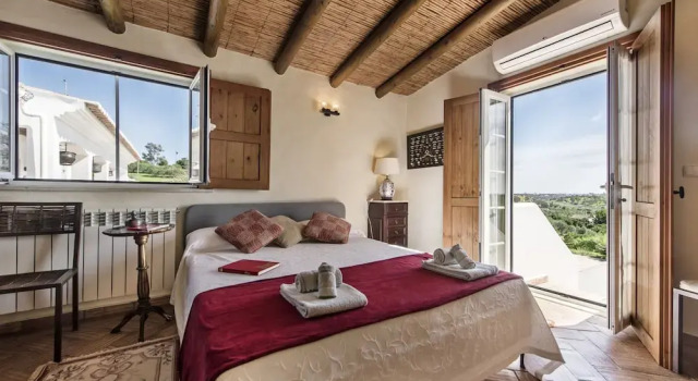 Quinta dos Medronheiros, Rezervovat Rekreační dům Hotely v Sotavento s parkováním, Parkování