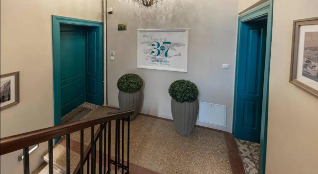 Апартаменты Deluxe 3on7 Apartments