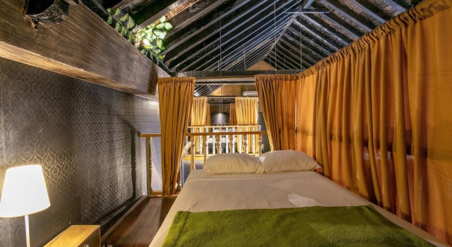 The Clock Hostel And Suites