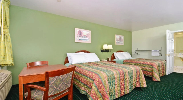 Americas Best Value Inn and Suites of Smithville, Prenota Hotel Smithville Texas