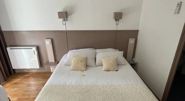 Трёхместный номер Standard Hôtel Côté Sud Léman