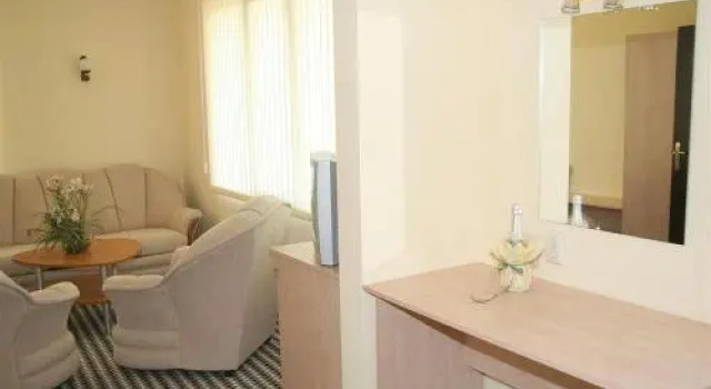 Family Hotel Elena, Book Hotel Samokov 