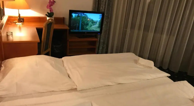 Семейный номер Standard с балконом Karaman Group Hotel