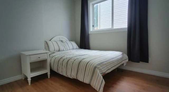 Beautiful 3-bedroom main floor home