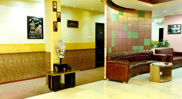 Royal Court Ananta Express, Rezervovat Hotel Nainital Uttarakhand