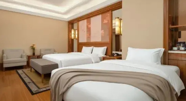 Трёхместный семейный номер Standard CHENGDU Trika Tsang International Hotel