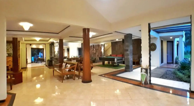 The Batu Villas No 2 near Jatim Park, Book Pension Gæstehuse i Batu, nær Batu Night Spectacular, Pension