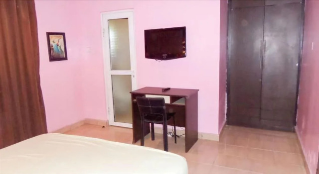 The Belaggio Suites, Забронировать Отель Отели Лагоса с бассейном, рядом с Red Door Gallery, Бассейн