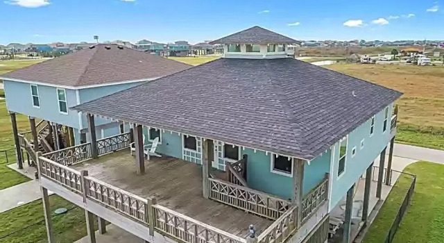 Коттедж The Beach House 3 Bedroom Home by RedAwning