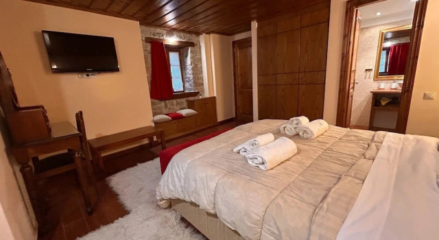 Villa Acroria in Karpenisi, Забронировать Вилла Коттеджи Карпениси, Коттедж