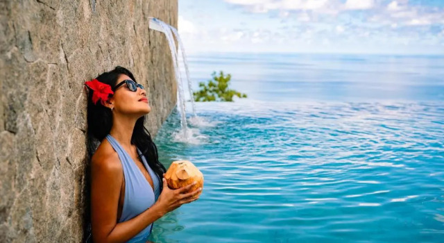 Люкс AQUA Boutique Hotel- Secluded Ocean View Suites & Infinity Pool