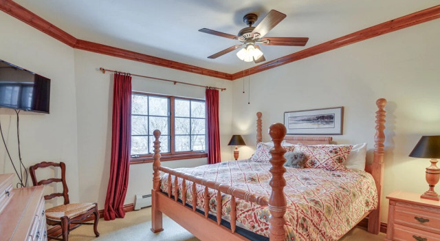 Cozy Avon Retreat w/ Private Deck & Pool Access!