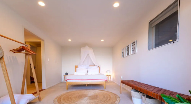 Koi Waiheke with private beach access
