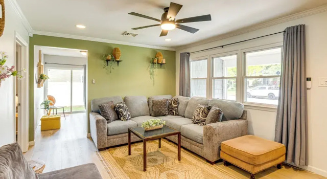 Near Dog Beach: Somers Point Escape w/ Large Yard!, Réserver Hôtel Somers Point Jersey Shore