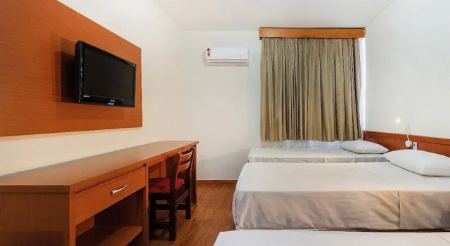 Трёхместный номер Standard Hotel Nacional Inn Limeira