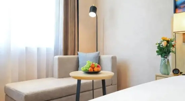 Люкс Deluxe Vienna International Hotel (Lanzhou Zhongxin Gaotie Xi Kezhan)