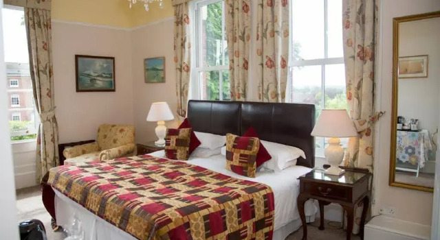 Southbank House, Забронировать Отель Отели Англии 3 звезды, 3*