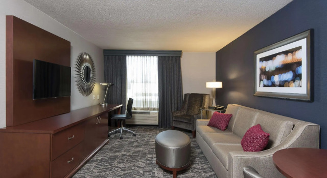 Dobbelt suite DoubleTree by Hilton Schenectady Downtown