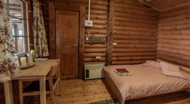 Pangeo forest village, Забронировать Отель Неа-Перамос 