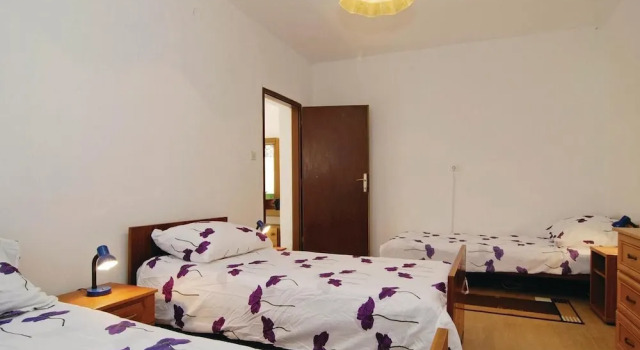 Amazing Apartment in Vrsi With 2 Bedrooms, Забронировать Апартаменты/квартира Отели в центре Врси, в центре