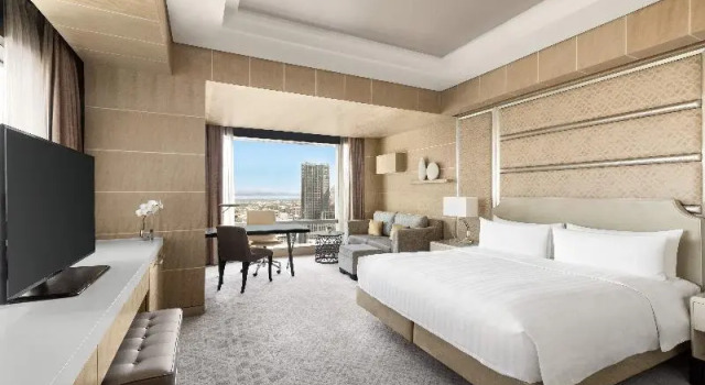 Двухместный люкс Premier Shangri-La The Fort, Manila