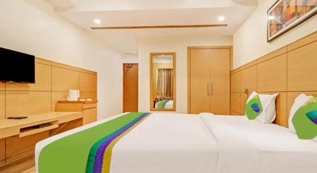 Номер Deluxe Treebo Galaxy Rooms