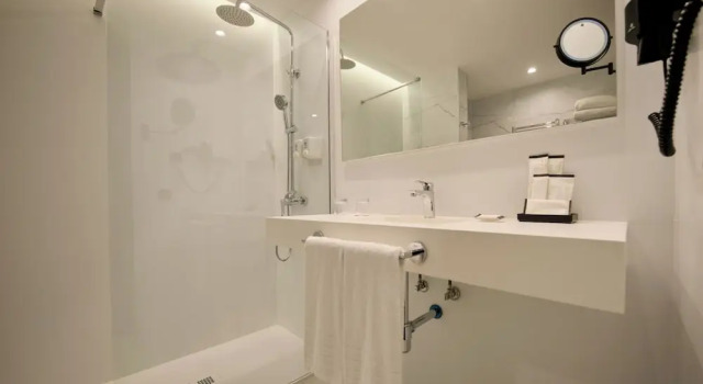 Номер Premium с балконом 1881 Madrid Ventas Hotel