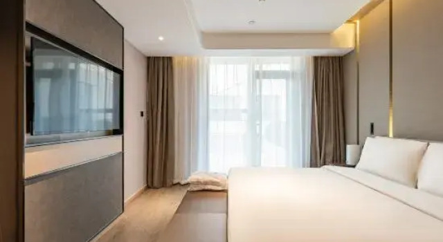 Люкс с видом на сад Atour Hotel Shijiazhuang East Zhongshan Road