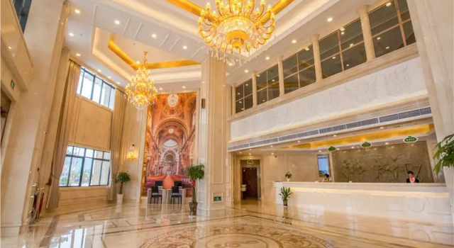 Vienna Hotel Guilin Pingle Bus Station, Забронировать Отель Отели Гуйлинь 3 звезды, 3*