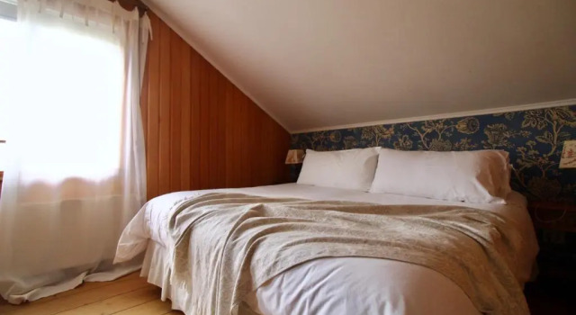 Кровать в общем номере с балконом Hotel Boutique Casa Werner