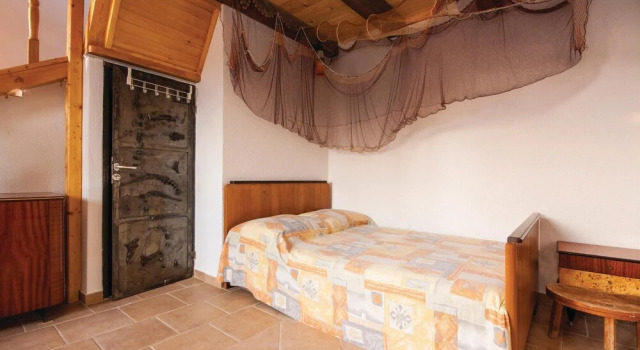 Awesome Home in Jezera With 1 Bedrooms, Забронировать Отель Езера Murter Island