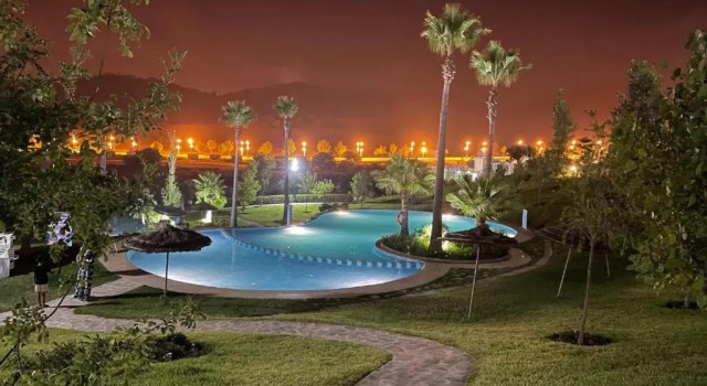 Апартаменты с видом на бассейн Lilacs Garden vue piscine