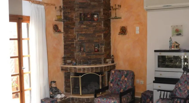 Rose Garden Holiday Home, Забронировать Отель Отели и гостиницы Коропи, Отель