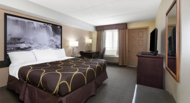 Номер Standard Super 8 by Wyndham Niagara Falls by the Falls