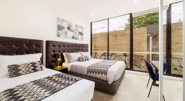 Номер Executive Whitehorse Apartments Hotel
