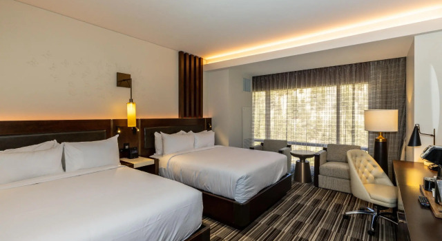 Четырёхместный номер Premier Monarch Casino Resort Spa Black Hawk