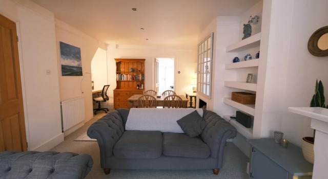 Fantastic 2BD Holiday Cottage West Sussex, Забронировать Дом для отпуска Коттеджи Исторического графства Суссекса, Коттедж