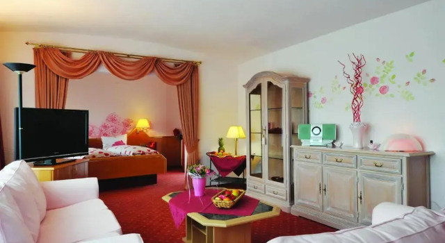 Полулюкс Classic Eden Hotel