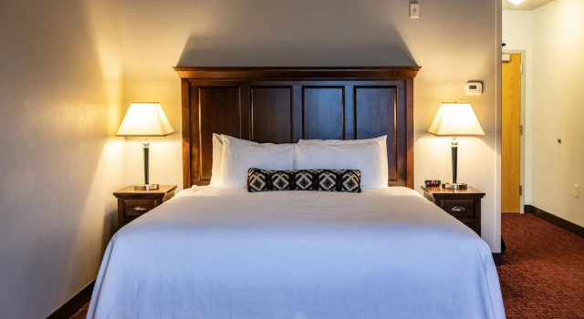 Номер Deluxe Little Creek Casino Resort