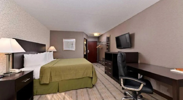 Номер Standard Quality Inn & Suites Matteson near I-57