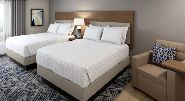 Четырёхместный люкс Candlewood Suites Mankato East By Ihg