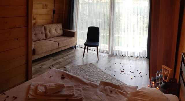 Adesa Bungalow Hotel, Varaa Hotelli Hotellit Marmara-alue pysäköinnillä, Pysäköinti