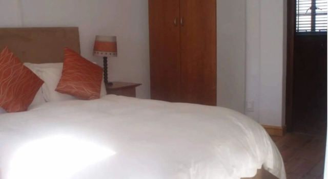 The Sanctuary Guest House Estate, Забронировать Гостевой дом Отели Кейптауна Центра с парковкой, Парковка