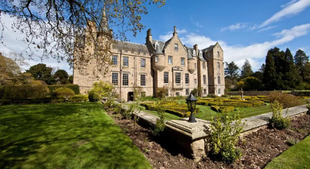 Номер Deluxe Carberry Tower Mansion House and Estate