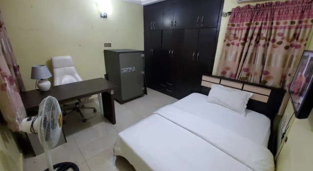 Flat - Sleeps 6 With Parking