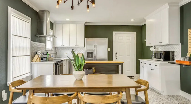 Апартаменты Condo 2 Mi to Houston Zoo & Museum District!