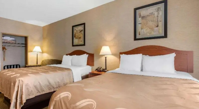 Люкс Quality Inn & Suites Benton - Draffenville