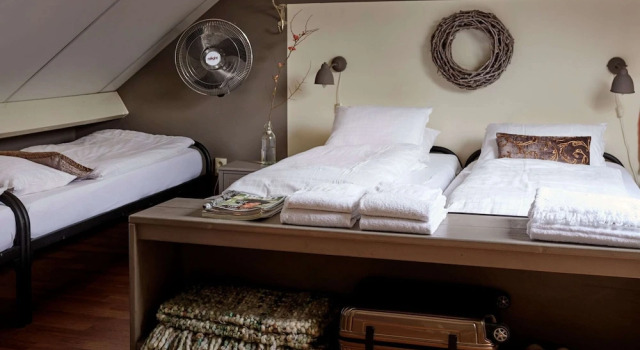 Authentic Holiday Home With a Garden, Rezervovat Hotel Hotely v Limburg s parkováním, Parkování