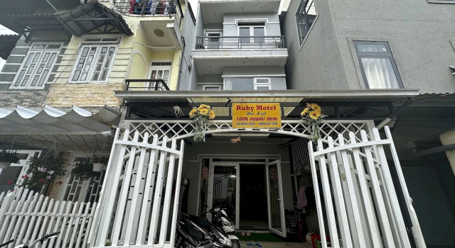 OYO 1202 Ruby Motel Da Lat, Book Motel Da Lat Lam Dong