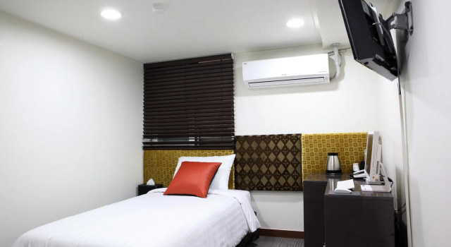 Одноместный номер (окно не гарантировано) Seoul City Hotel
